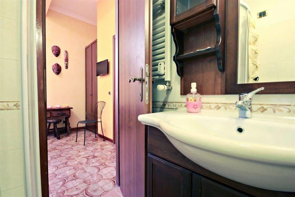 Affittacamere San Pietro Resort Rom Exteriör bild